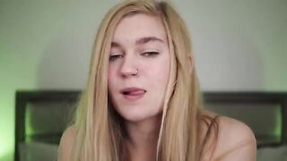 The hot girl next door, Jaybbgirl, masturbates for you in a steamy JOI session