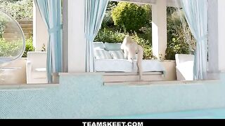 Skinny yoga girl Lola Fae fucked by the pool