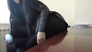 Girl masturbating in the office is Mini Diva herself