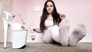 Barefoot with dirty white tights and foot worship solo action