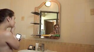 Hot mature with hairy pussy masturbates to orgasm early in the morning