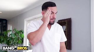 Peter Green massages busty blonde Blake Blossom in HD