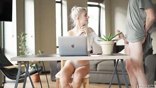 Eva Elfie was fucked by a young man during a zoom class
