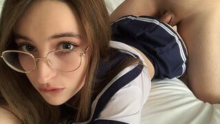 My stepsister shot me fucking like a pro after college - BellaMurr