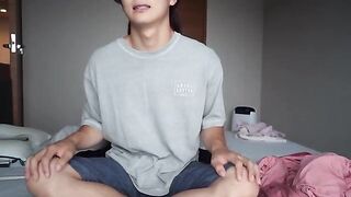 The hottest bitch dominates her guy with Femdom facesitting and handjob
