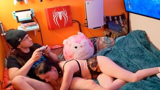 Gamer girl relaxes while getting her head screwed by a huge dick