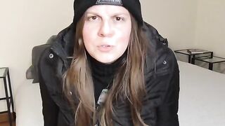 Wisconsin accent girl Elle Hell gets her asshole filled