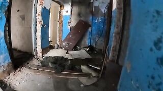 An exhibitionist girl is walking in a ruin with her sexy bae