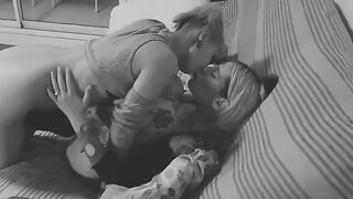 Meg Vicious y Blaze Rager compartiendo habitación para pasar un buen momento