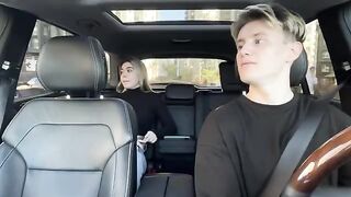 A short-time taxi ride turned into a passionate blowjob session
