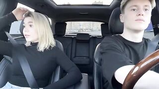 A short-time taxi ride turned into a passionate blowjob session