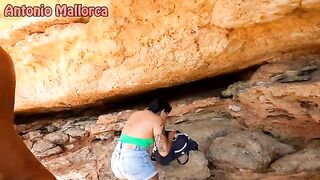 An Argentine slut gets caught and fucked outdoors