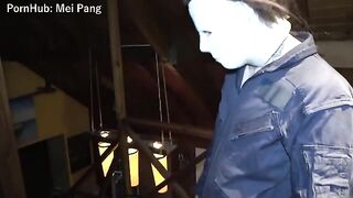 The girl was left without support on Halloween night and called someone