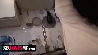 Stepsis Alex Coal gets blindfolded and fucked by stepbrother in a Bird Box Challenge scene