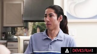 The guy can't resist fucking her stepsister in this steamy scene