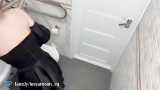 First night date with a guy ended with sex in the toilet