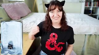 You roll the dice and cum as fast as you can in this hot JOI game