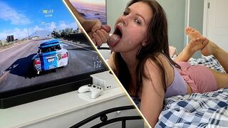 Girl was playing Xbox when her boyfriend came and fucked her mouth