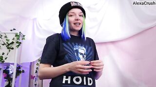 Your roommate makes you cum by jerking off for her