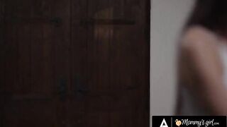 The stepsister Laney Grey gets her pussy eaten by busty Kenzie