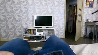 The stepson creeps his steaming-hot stepmom in the riskiest way