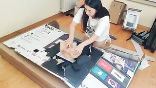 I taught my stepsister to do a blowjob and I came in her mouth