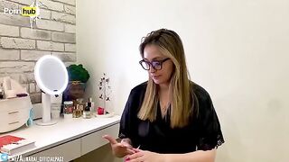 Yes, my stepmom is hot... yes... Fuck. Fucking tie up stepmom in my father's bedroom!