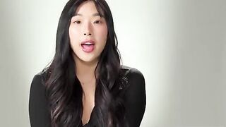 How do women reach orgasm? Asian hottie Elle Lee shows us