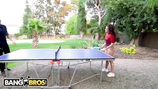 Ariana Van X’s big ass is a whole ping-pong game in itself