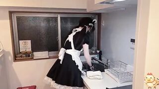 When a friend is still an entertainer - a steamy encounter with a captivating maid