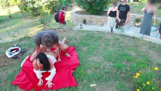Brunette Alexandra Wett fucks with a stranger in the meadow and receives a creampie
