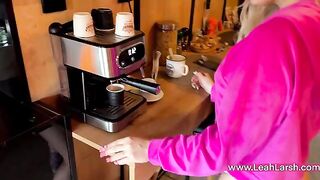 A hot blondie, Leah Meow, made a coffee and had a steamy encounter