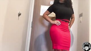 Latina MILF Valerie Kay gets banged after fake yoga class
