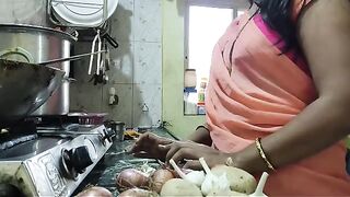 A hot Indian threesome sex video with Mumbai ashu and more