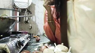 A hot Indian threesome sex video with Mumbai ashu and more