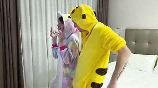 The cute girl has sex with her stepbrother after making a TikTok video