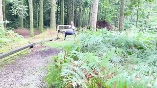 A hot jogger gets fucked outdoors by strangers she met while exercising
