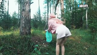 A young girl got lost in the forest and met a forester