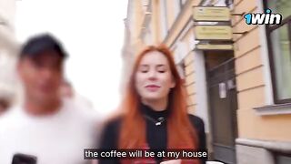 A busty woman met a YouTuber and had sex with him in his house