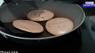 A hot breakfast for a babe with big boobs and huge ass