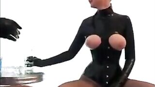 Latex lesbians fucked hard without any hesitation