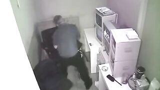 The hidden camera caught the sex at the workplace