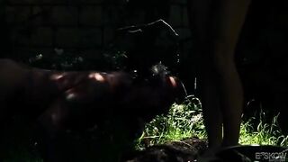 Blonde beauty gave a blowjob to her lover in the garden
