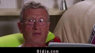 Older men are more than just dads, they can be hot Daddies too