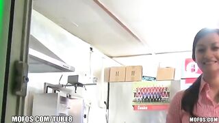 A saleswoman got fucked for money and it was a hard job