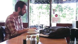 The guy picked up an Asian beauty in the cafe and fucked