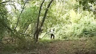 A girl was lost in the forest and had to surrender to a maniac