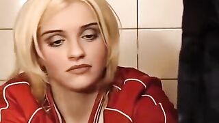 The washer got sex with a girl in the toilet by accident