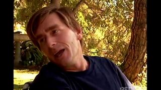 A young girl is fucking with a guy in nature