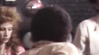 Parents and teens in a swinger orgy, pure 70’s sex retro style